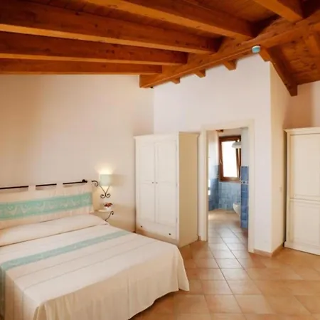 Apartment Relaxing Baia Dei Mirti Srudio M2 Sleeps 2