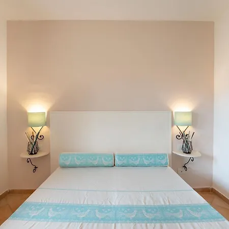 Apartment Relaxing Baia Dei Mirti Srudio M2 Sleeps 2 *